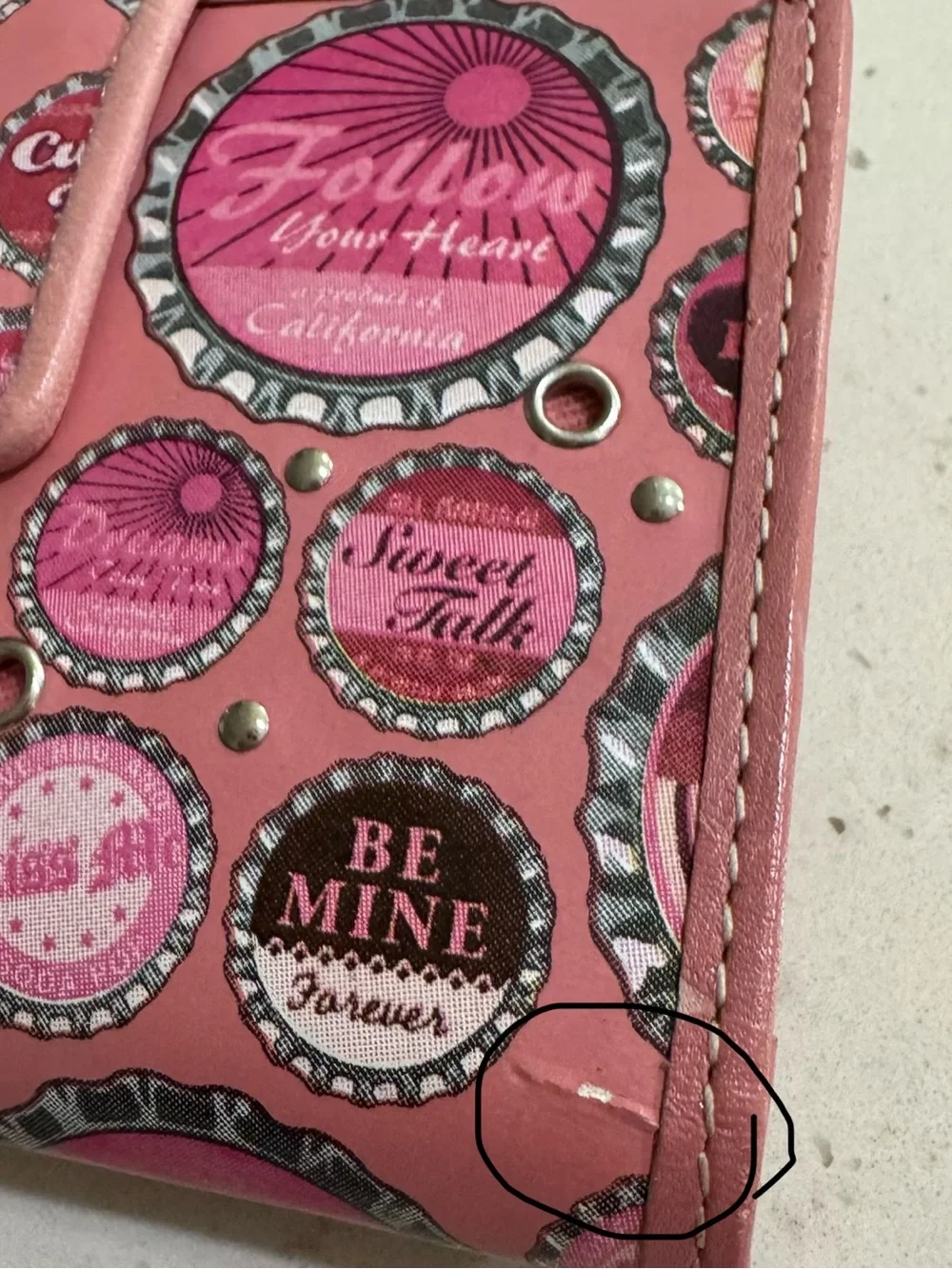 Fossil “Be Mine Forever” Wallet Design - Picture 6 of 9